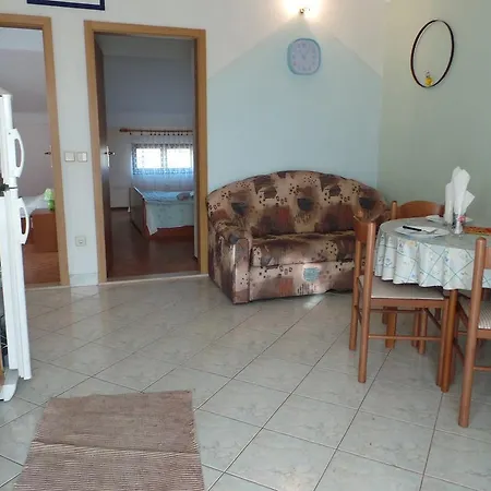 Apartment 22